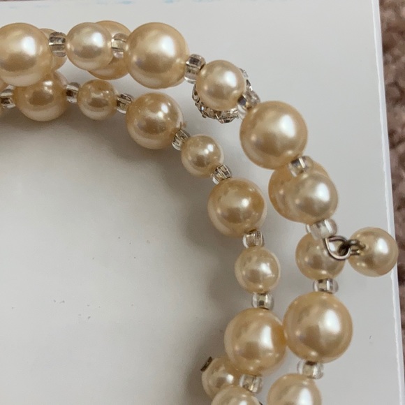 NWOT UsaBride Pearl and Pave Coil Bracelet - Ivory - Picture 4 of 8